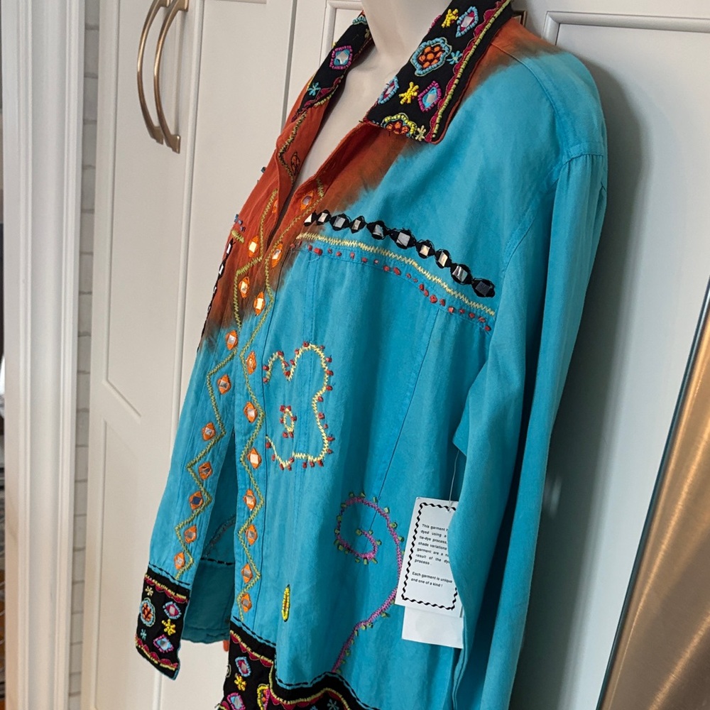 Colorful Embroidered Jacket - Picture 3 of 8